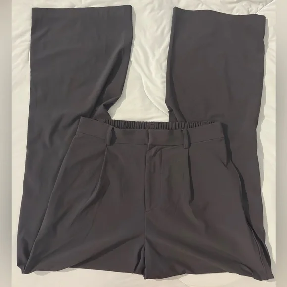 Vuori Black Wide-Leg Trousers - Picture 4 of 5